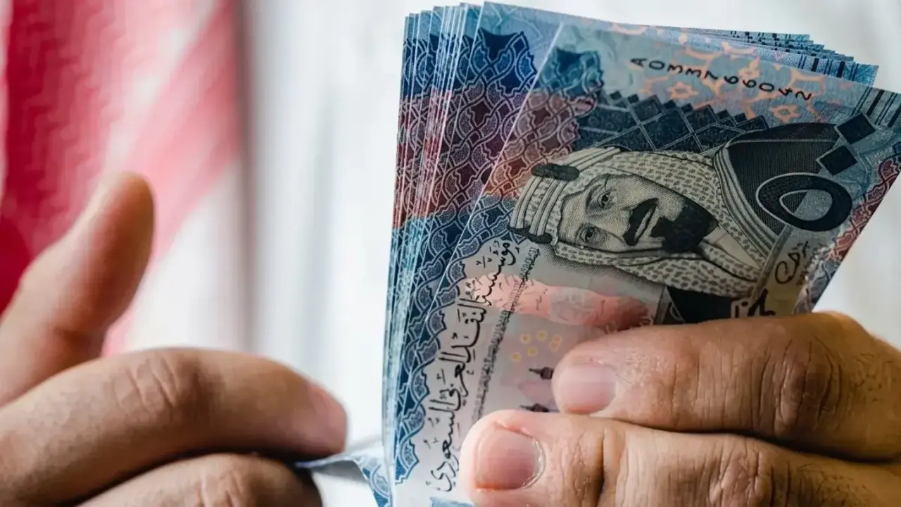 انهيار مفاجئ للريال السعودي أمام الجنيه في 5 بنوك كبرى